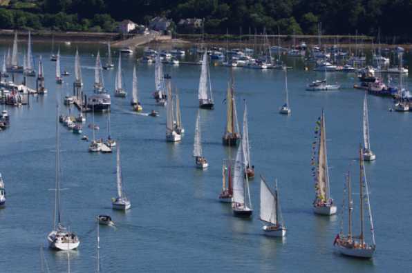10 July 2022 - 10-51-05
The Classic Channel Regatta returned to Dartmouth after the inevitable COVID sojourn. A simply fantastic parade of sail on the Sunday morning preceded racing out in the bay. Fabulous it was. Utterly fabulous.
----------------------
Classic Channel Regatta 2022 Parade of Sail